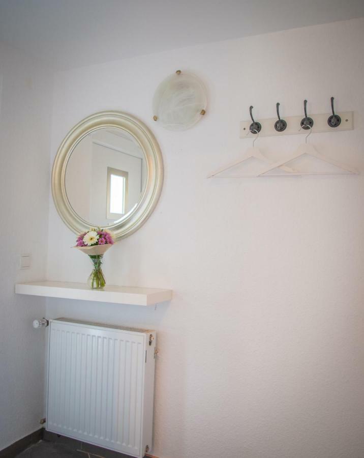 Ferienwohnung Liebesvolles Studio in Eppstein Exterior foto